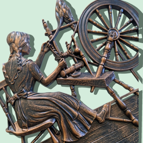 Charming Vintage “Spinning Jenny” Wall Plaque by Coppercraft - Picture 7 of 7